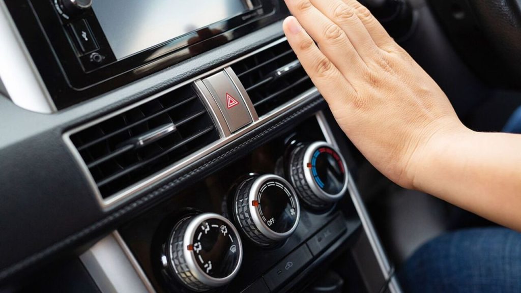 Does Running The AC In Your Car Use Additional Fuel?